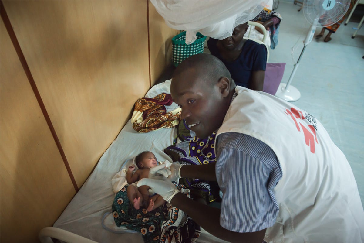 Slideshow-MSF-The-refugee-crisis-02.jpg