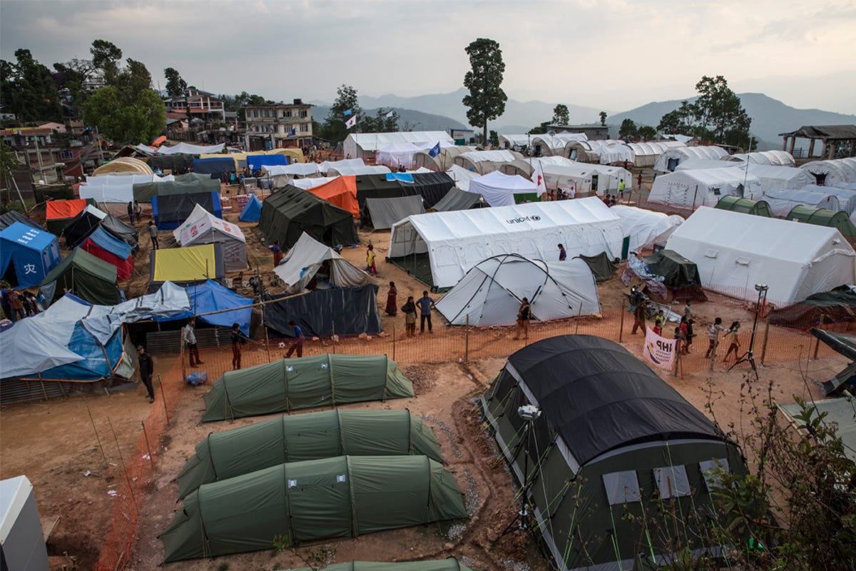 Slideshow-IFRC-Nepal-Earth-trembled-01.jpg