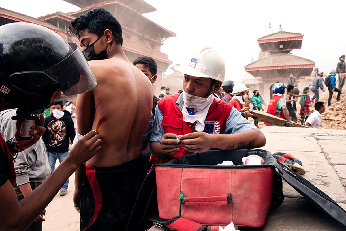 Slideshow-IFRC-Nepal-Earth-trembled-06.jpg