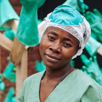 Header-card-MSF-Fighting-Ebola-01.jpg