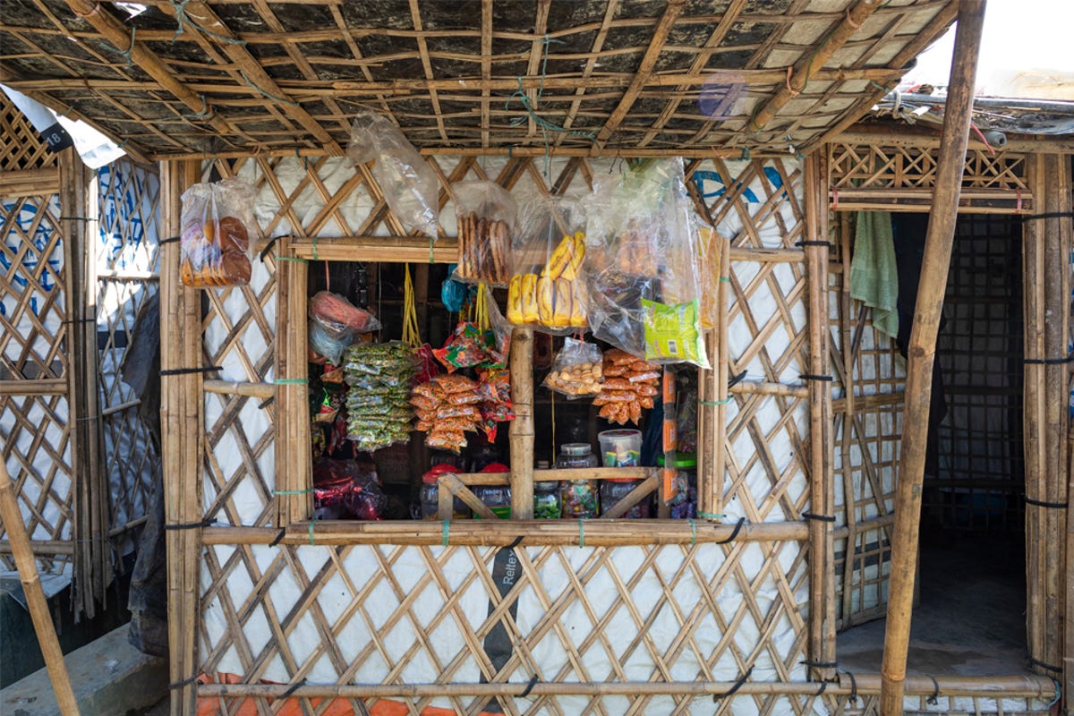 Slideshow-BRAC-Bangladesh-Cox-Health-for-refugees-02.jpg