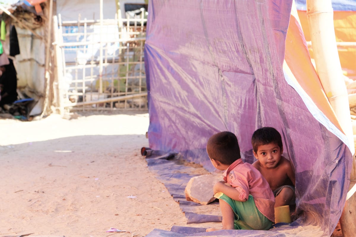 Slideshow-BRAC-Bangladesh-Cox-Health-for-refugees-04.jpg