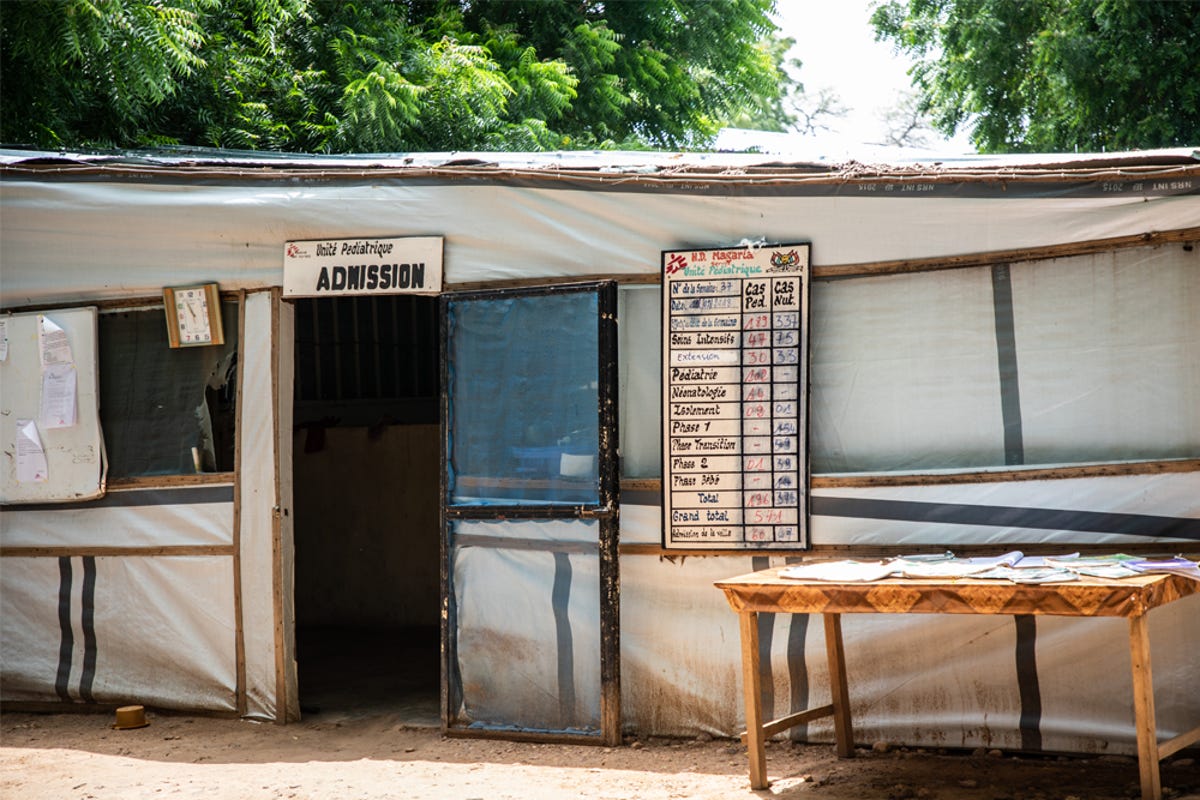 Slideshow-MSF-Essential-care-02.jpg