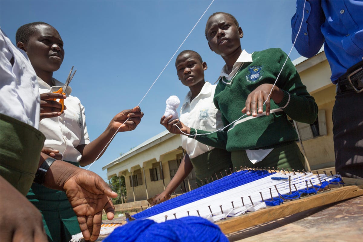 Slideshow-Educate-Preparing-youth-to-thrive-05.jpg