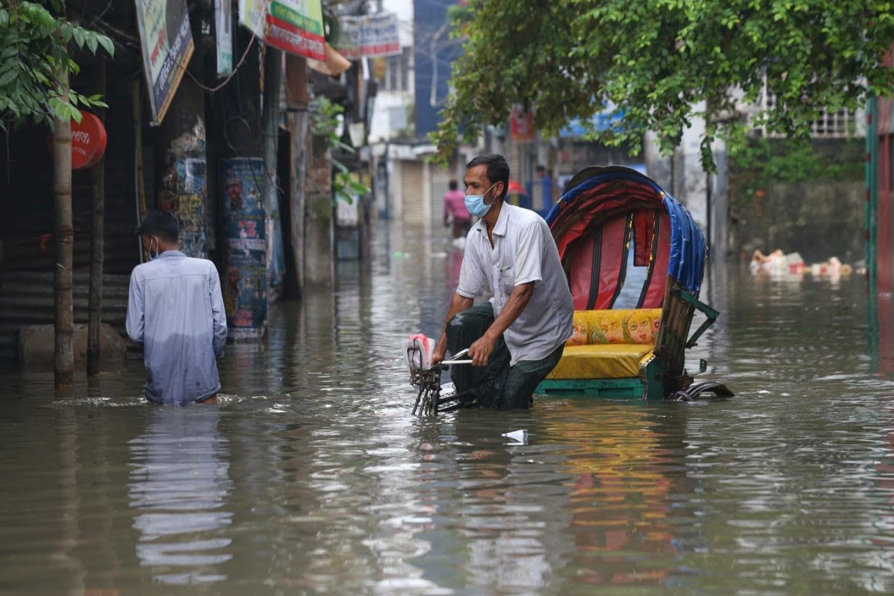 Card_-_BRAC_Bangladesh_floods_-_1000_x_667.jpg
