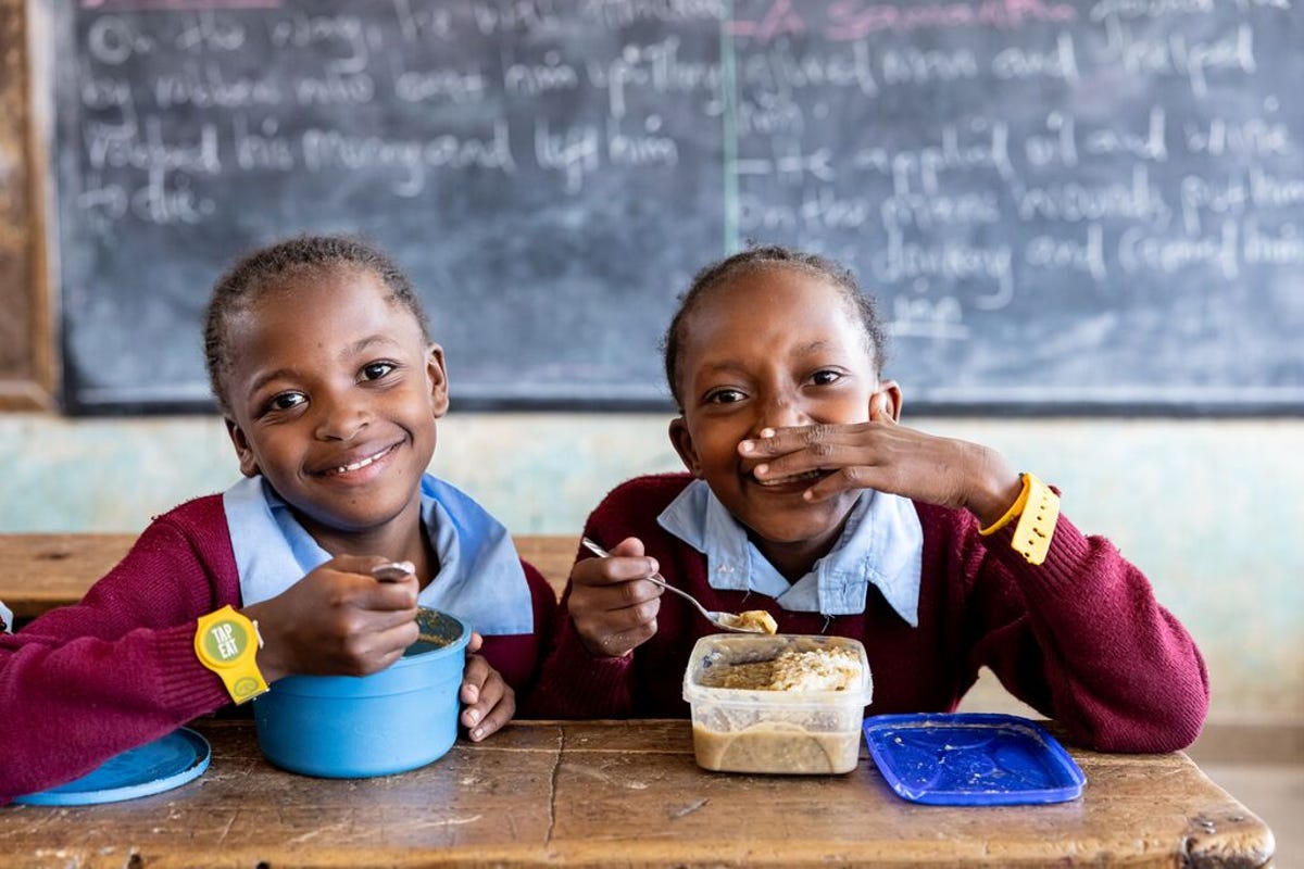 medium-FOOD4EDUCATION_KENYA_2024_083.jpg